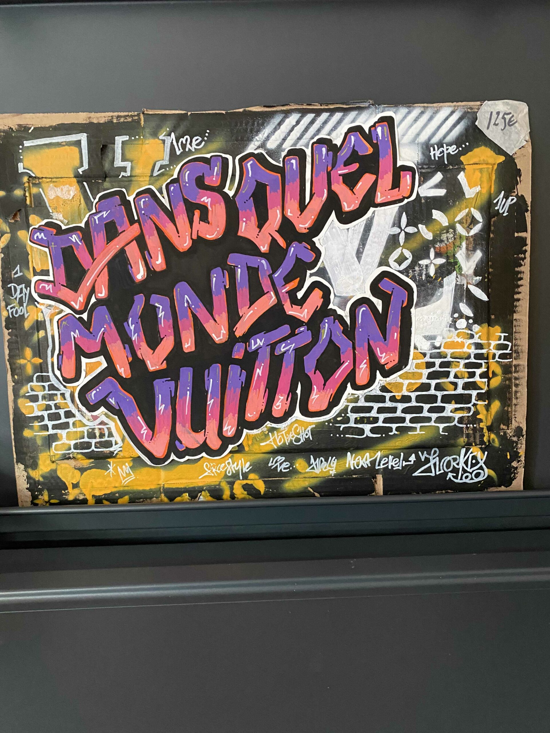 dans-quel-monde-vuiton-carton