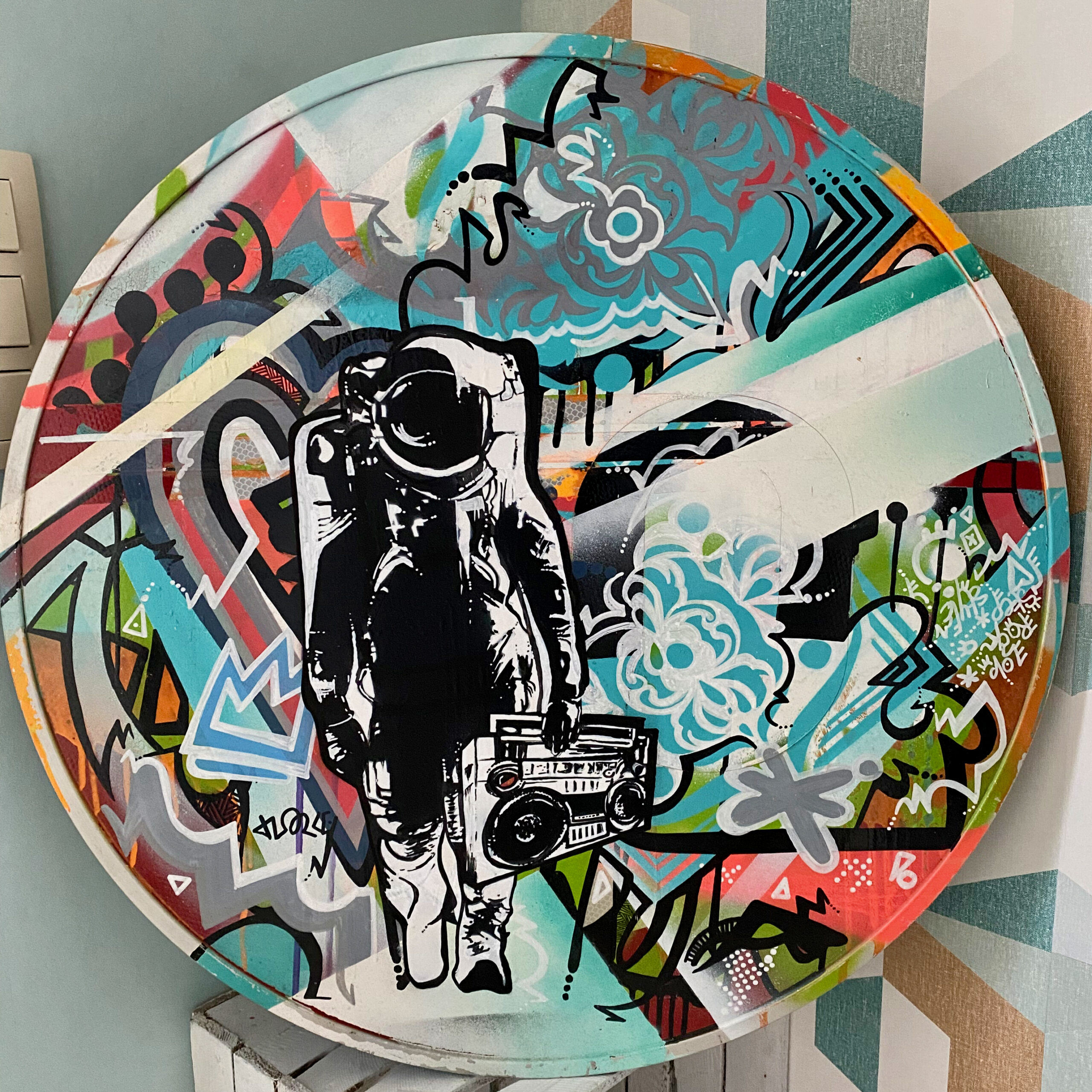 florkey-astronaute-gettoblaster-insitu